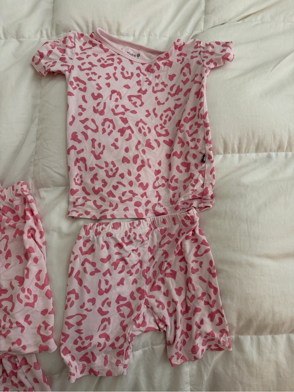 Kyte BABY Pink Sakura Leopard-Print Pajama Set